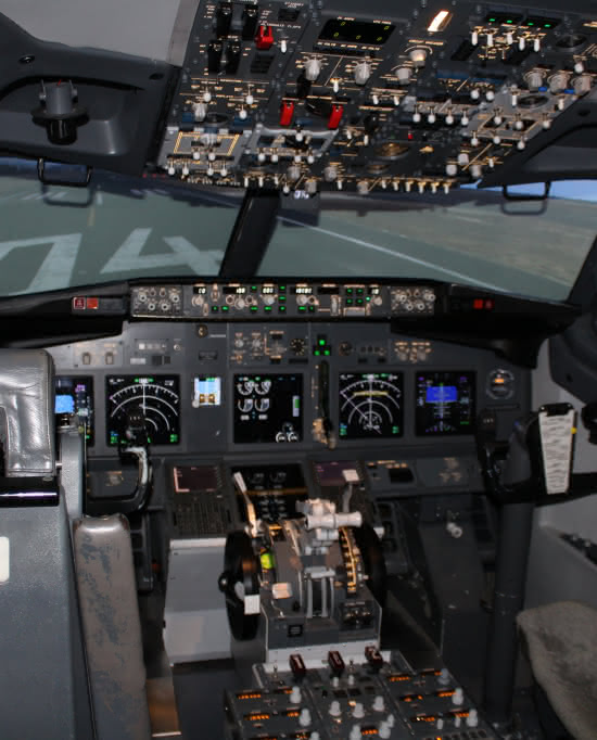 Photo de l'intérieur du simulateur de vol de Flight Sensations
