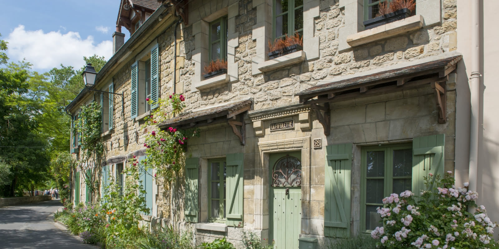 Photo d'une maison dans une rue du village d'Auvers-sur-Oise