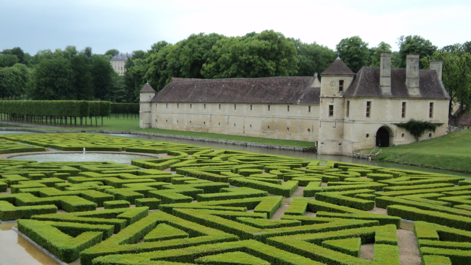 Photo du parc du domaine de Villarceaux en Mai 2010