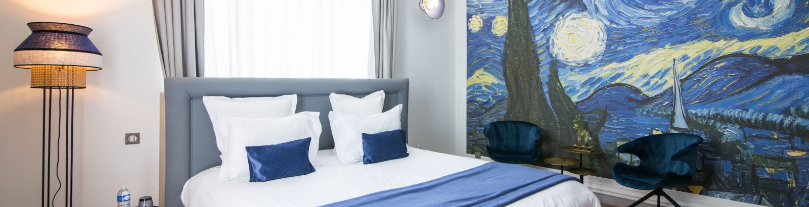 Photo de la chambre Premium La Nuit étoilée de Vincent Van Gogh à l'Hôtel des Iris à Auvers-sur-Oise