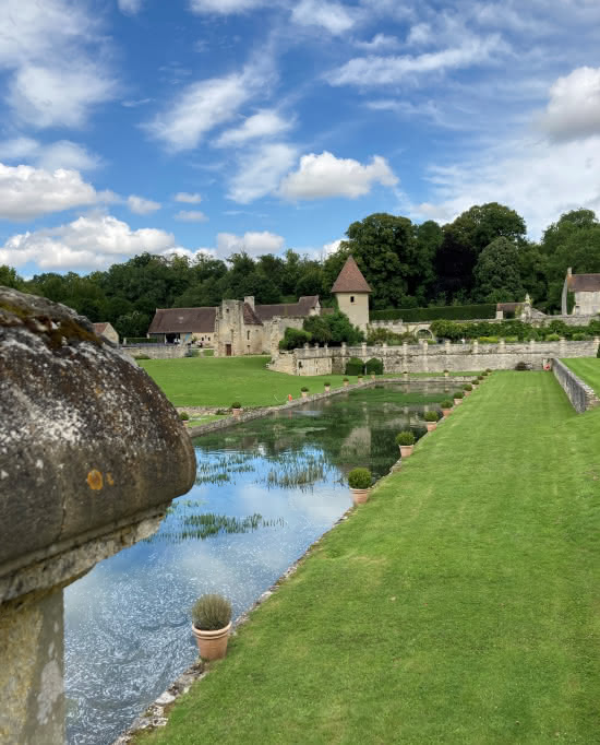 vue d'un bassin dans le domaine de Villarceaux