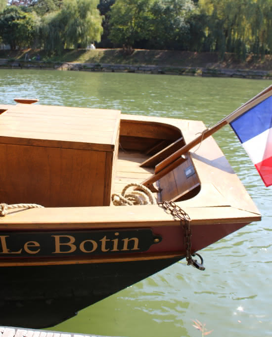 Le Botin sur l'Oise : vue de l'arrière du bâteau