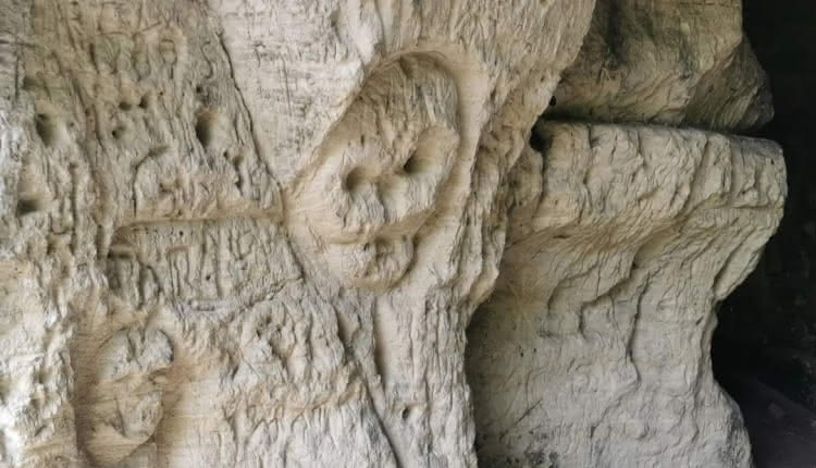 Cavitu00e9 calcaire Haute Isle